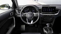 kia-ceed-cd-facelift-2021-interieur1.jpg (181.95 KiB) 39562 mal betrachtet Innenraum